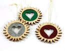 Christbaumschmuck aus Zirbenholz mit Herz
