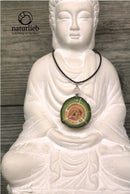 Amulett „Herzchakra“ – Naturlieb® Holzschmuck, handbemalt | Rosenquarz, zwei Varianten